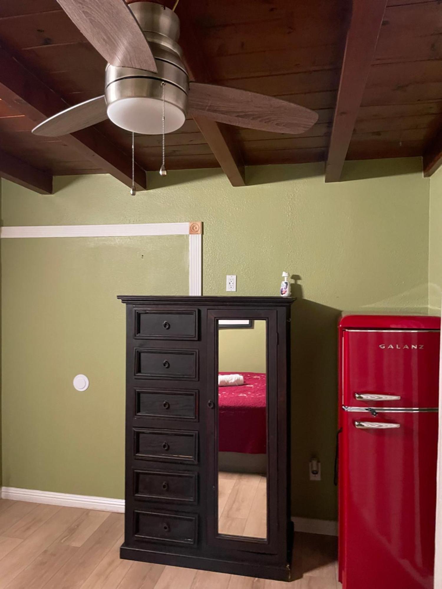 Private Room In La With Free Wifi And Tv With Shared Kitchen Los Angeles Buitenkant foto